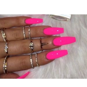 💓SALE LAST SET!💓hot pink glue on nails!